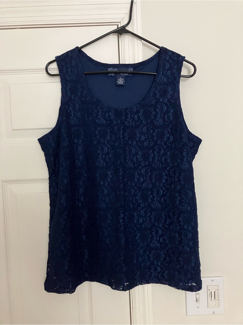 Susan Graver Navy Blue Floral Lace Overlay Lined Sleeveless Tank Top Blouse